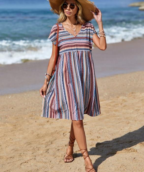 LB | Szykowna i zwiewna sukienka mini boho w paski