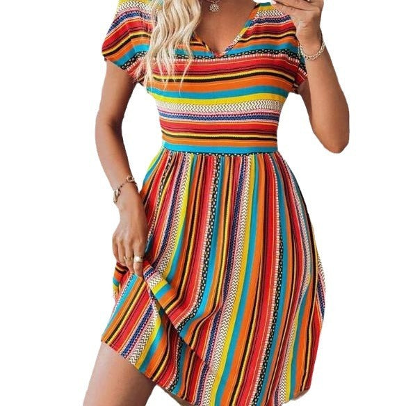 LB | Szykowna i zwiewna sukienka mini boho w paski