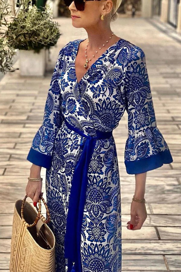 LB | Greek Island Satin Unikalna sukienka maxi z frędzlami w kwiatowy wzór w stylu kopertowym