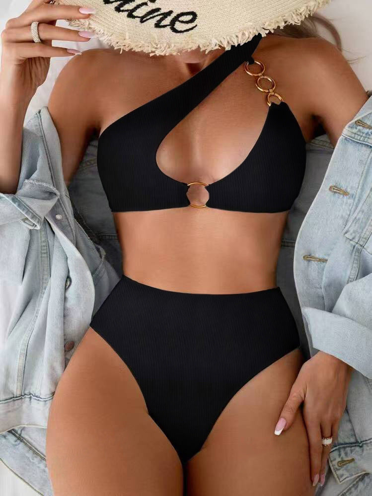 Smukły i nowoczesny Bikini