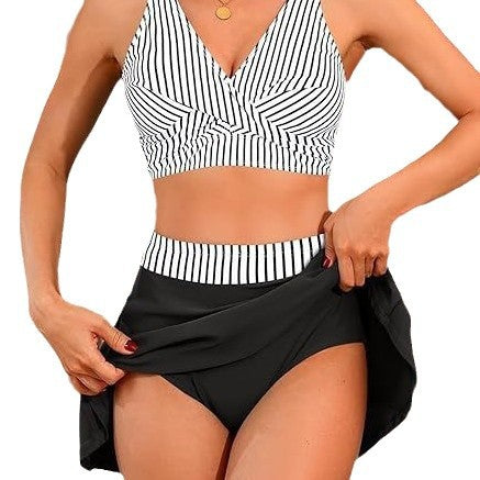 Wypolerowany i figlarny Bikini