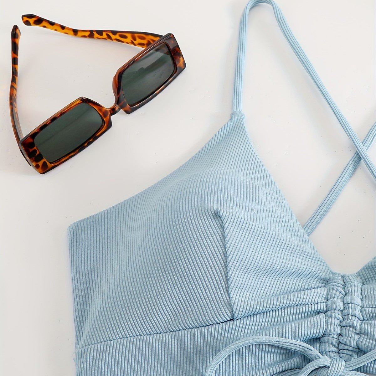 Świeży i kobiecy Bikini