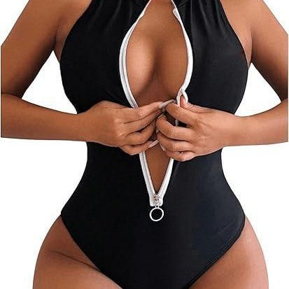 Smukły i nowoczesny Bikini