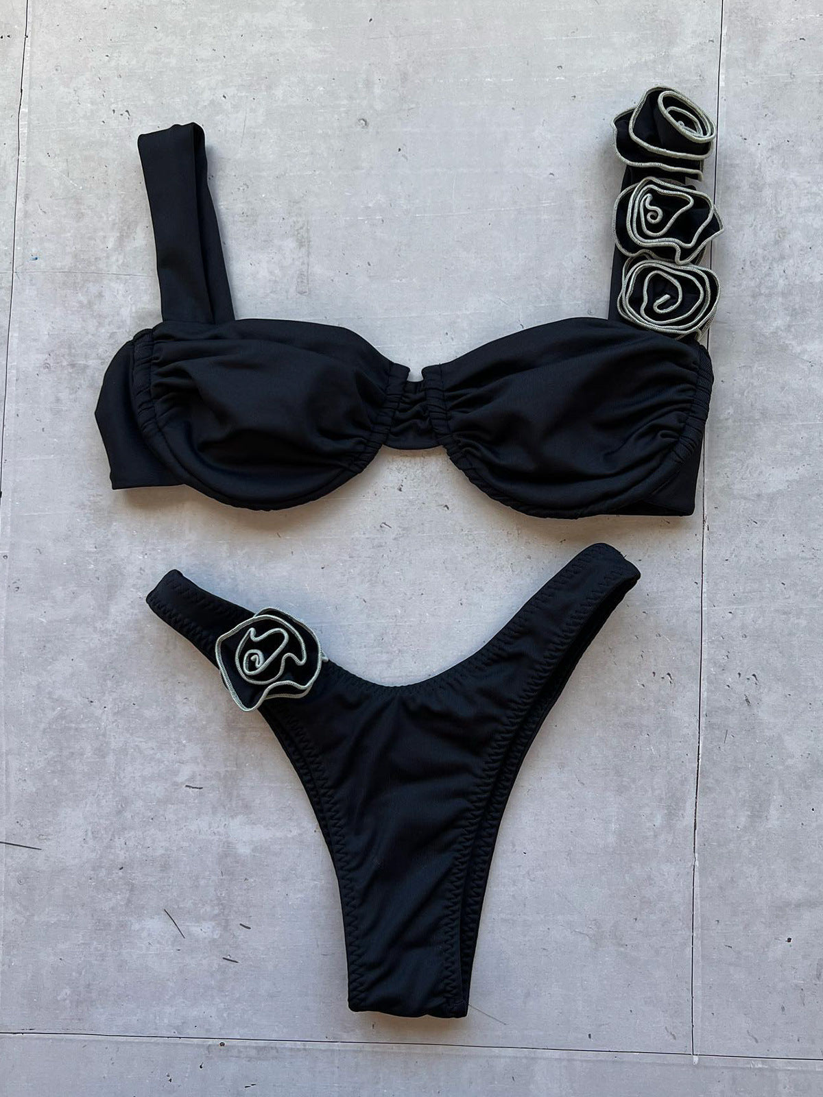 Szykowny i wygodny Bikini