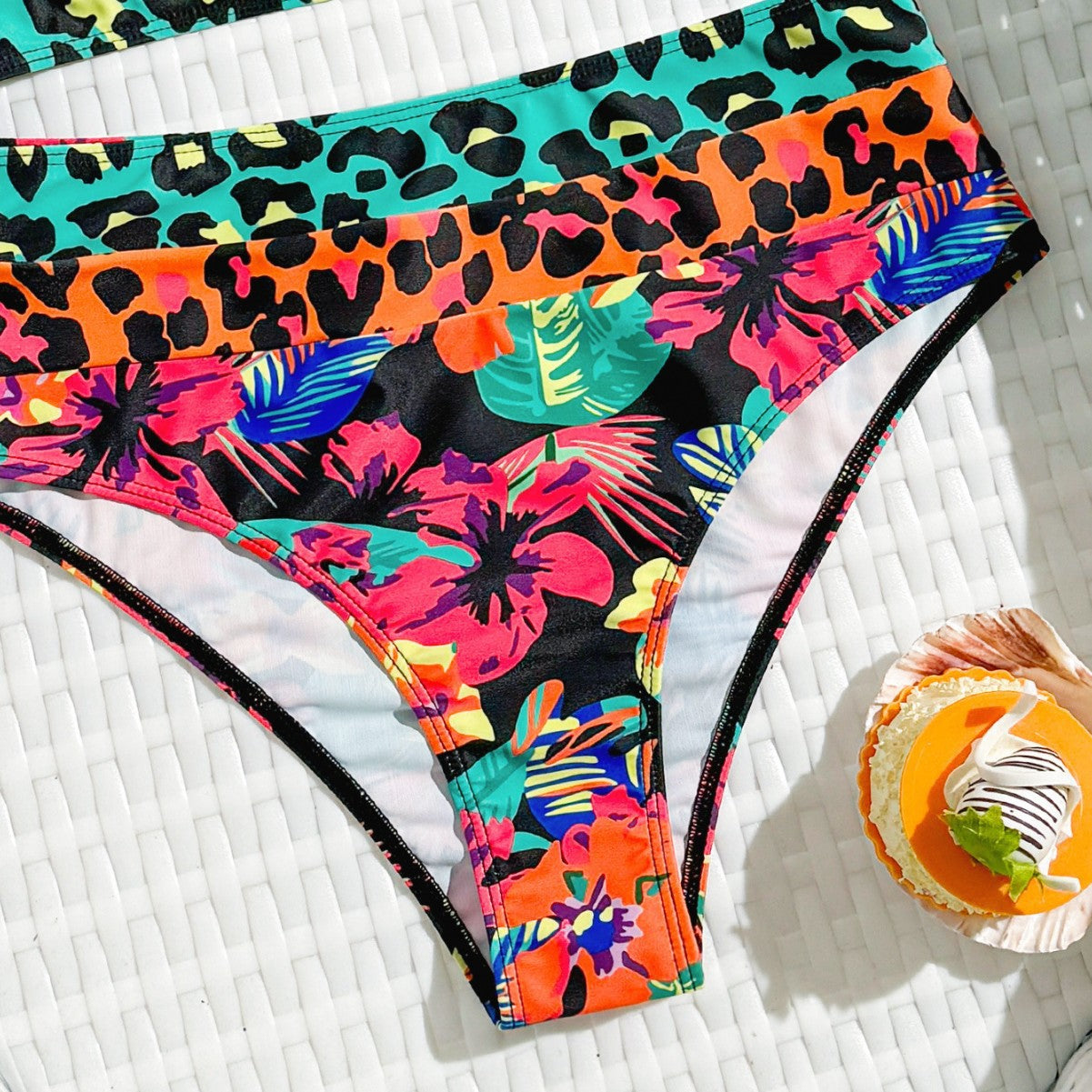 Modny i ponadczasowy Bikini