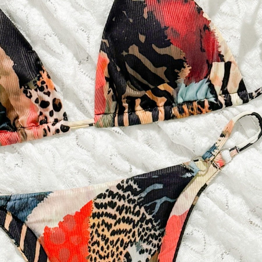 Żywy i wyjątkowy Bikini