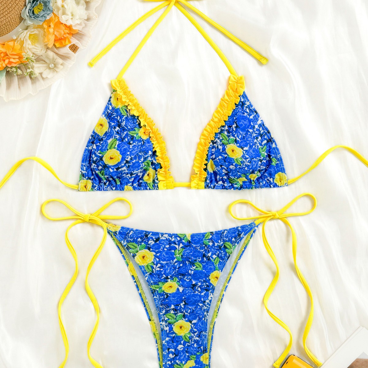 Smukły i nowoczesny Bikini