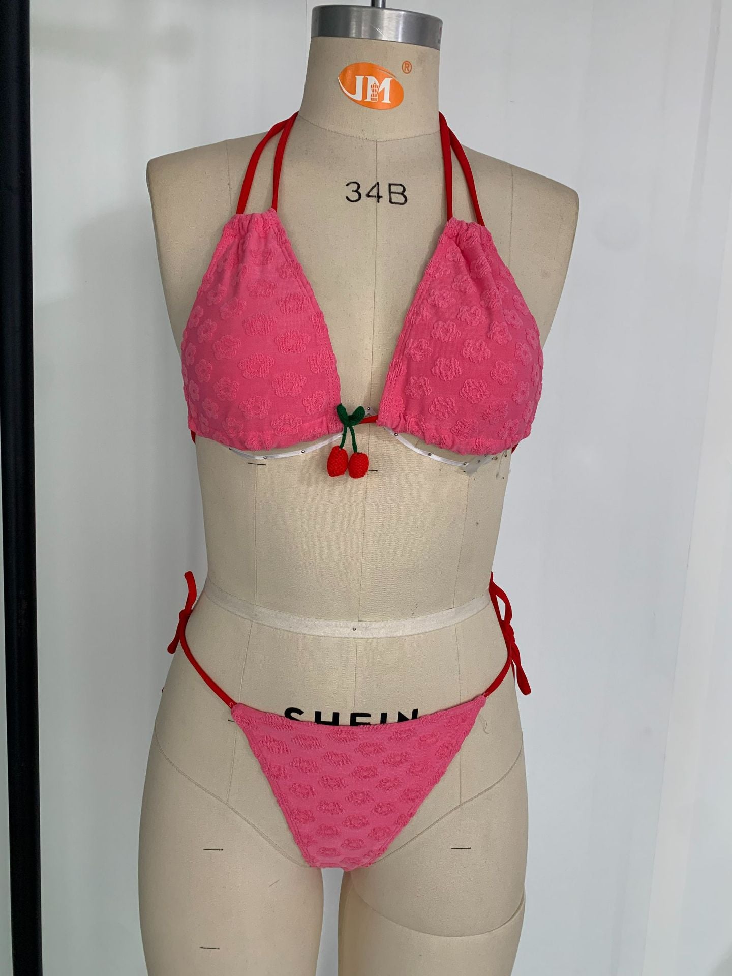 Lekki i uroczy Bikini
