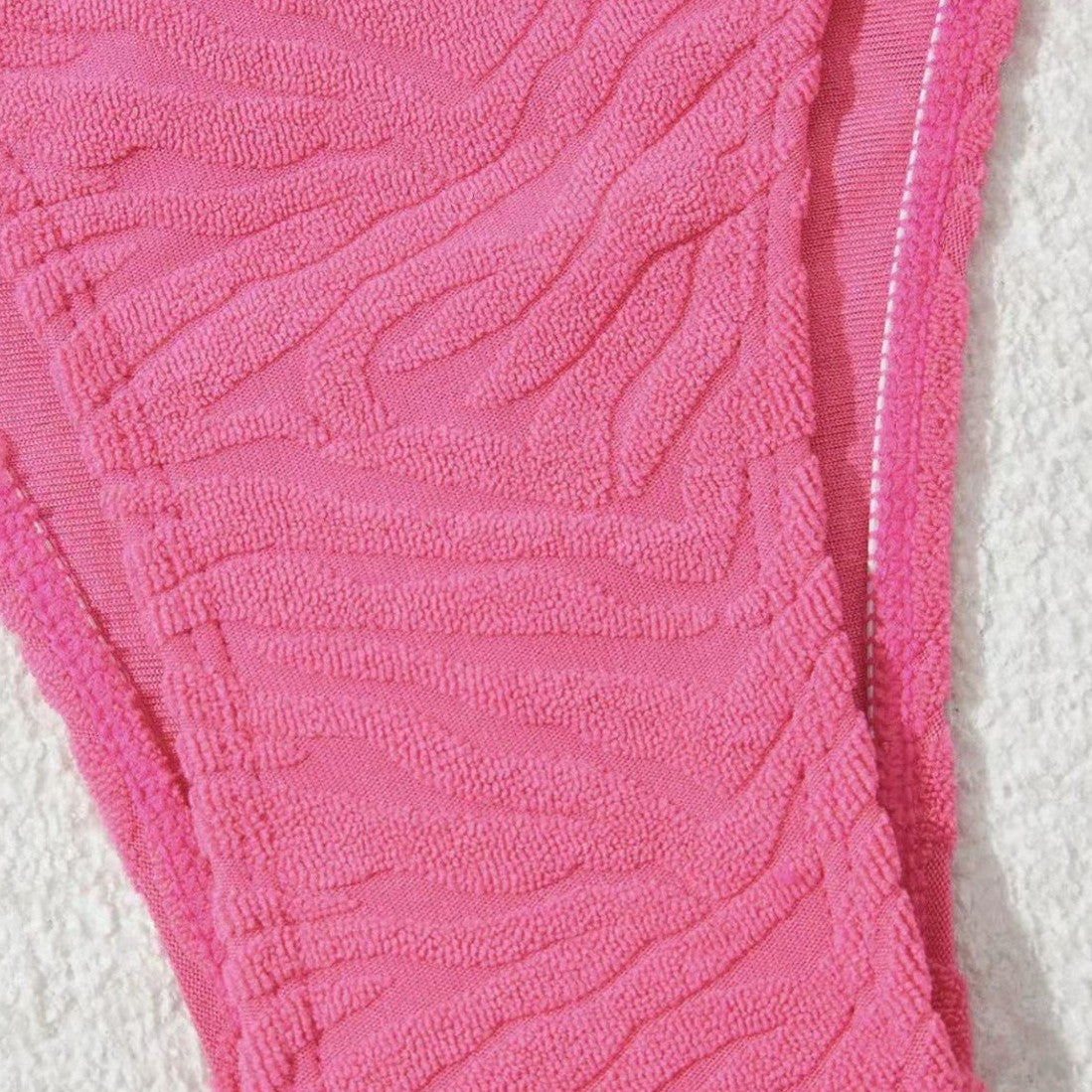 Stonowany i elegancki Bikini