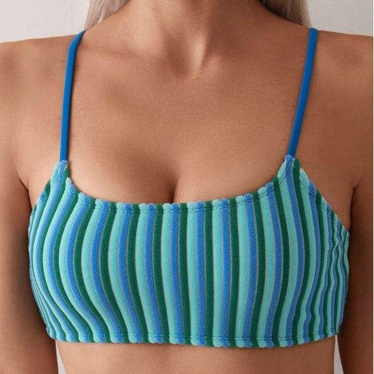 Płynny i fantastyczny Bikini