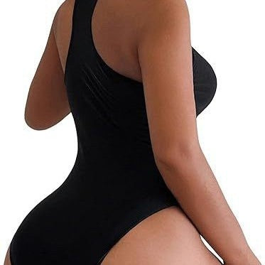 Smukły i nowoczesny Bikini