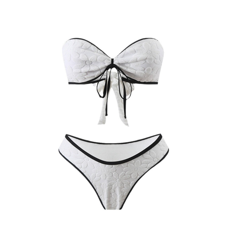 Nowoczesny i minimalistyczny Bikini