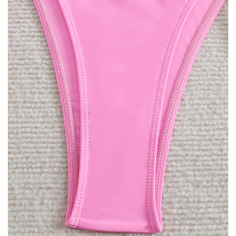 Nowoczesny i minimalistyczny Bikini
