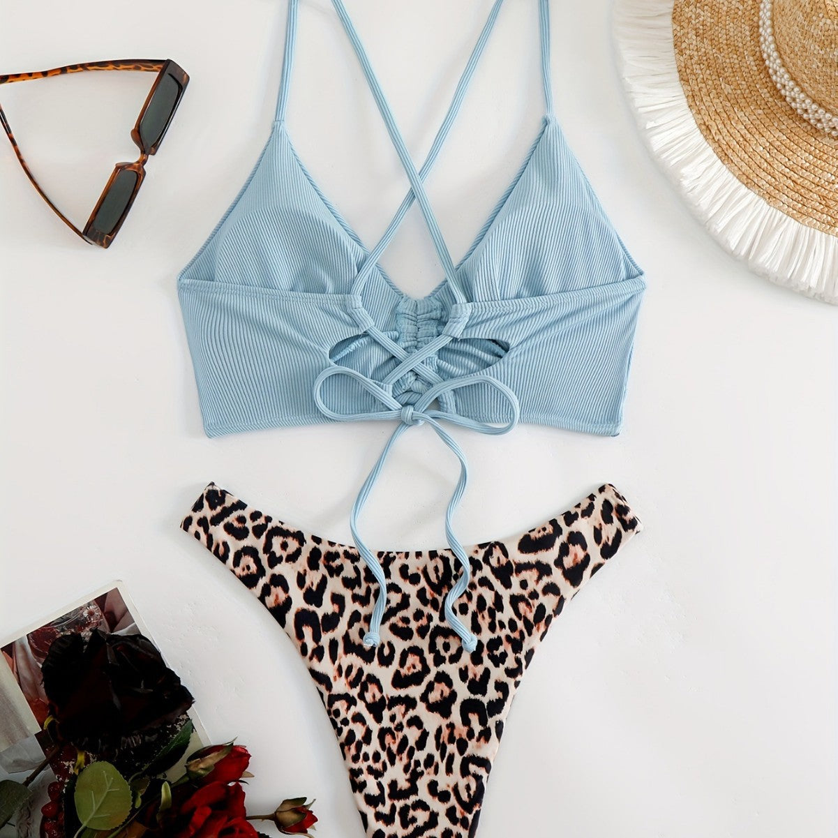Świeży i kobiecy Bikini