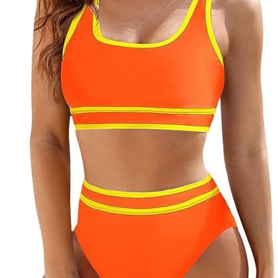 Nowoczesny i minimalistyczny Bikini