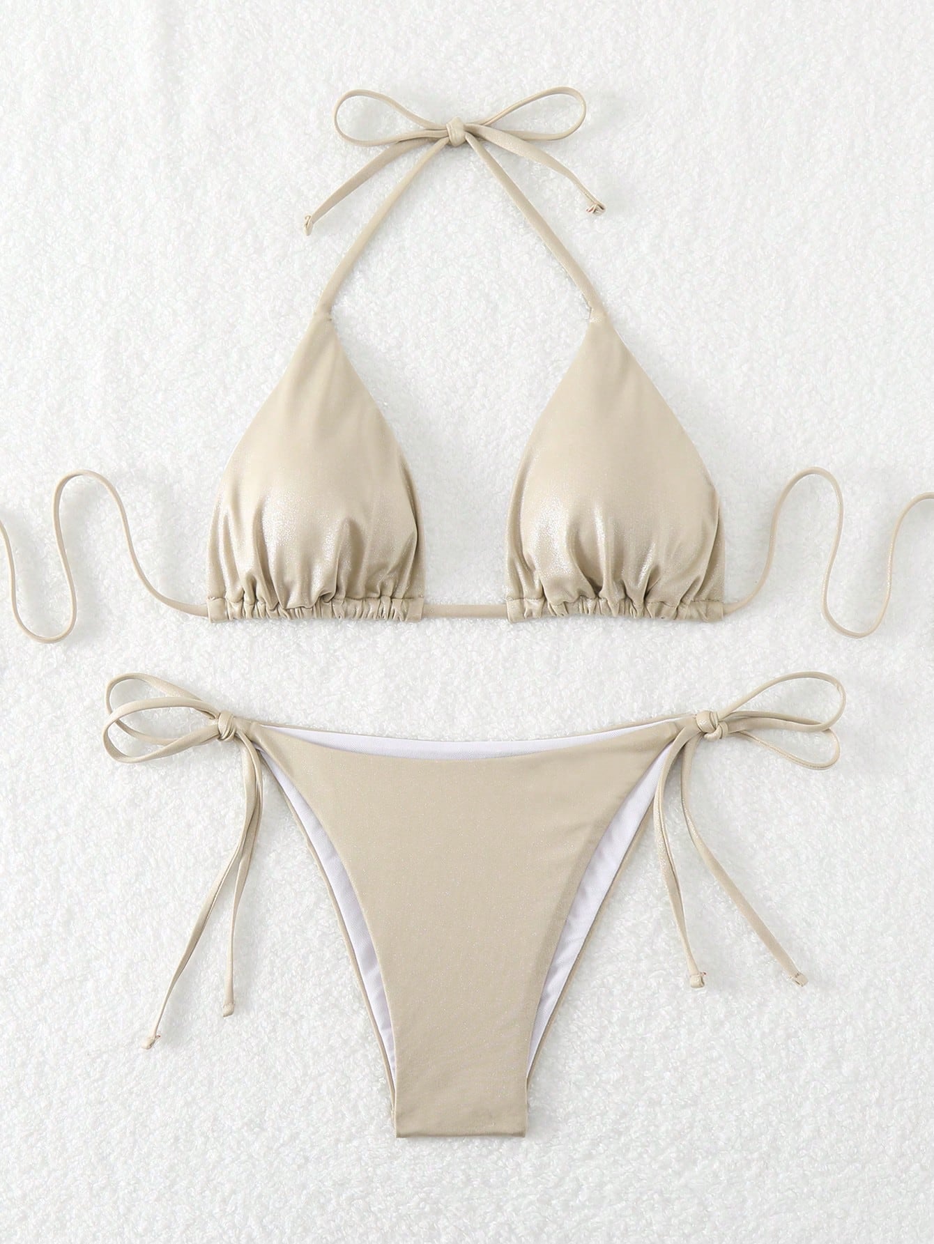 Smukły i nowoczesny Bikini
