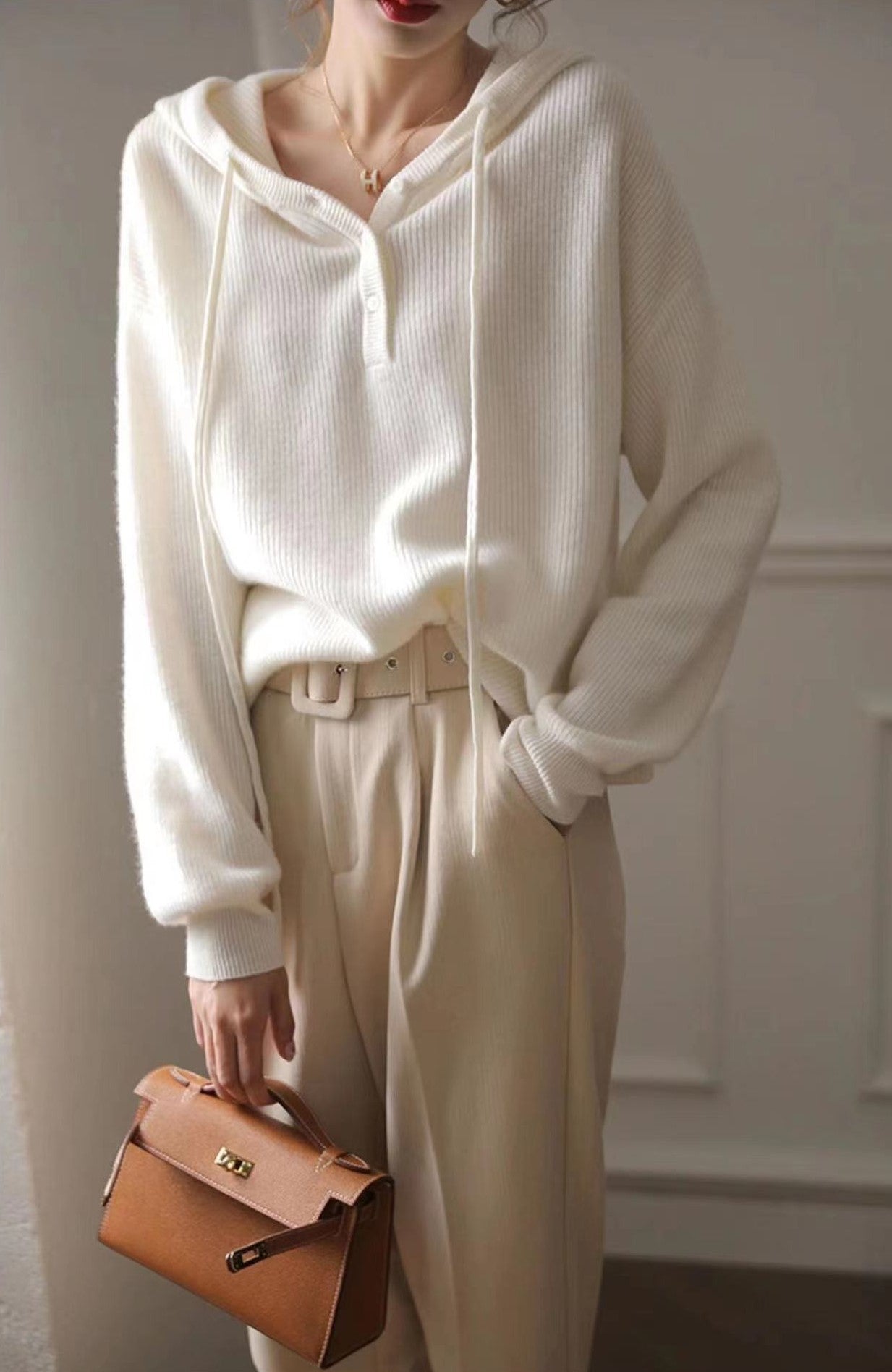 LB | Modny i elegancki sweter zimowy
