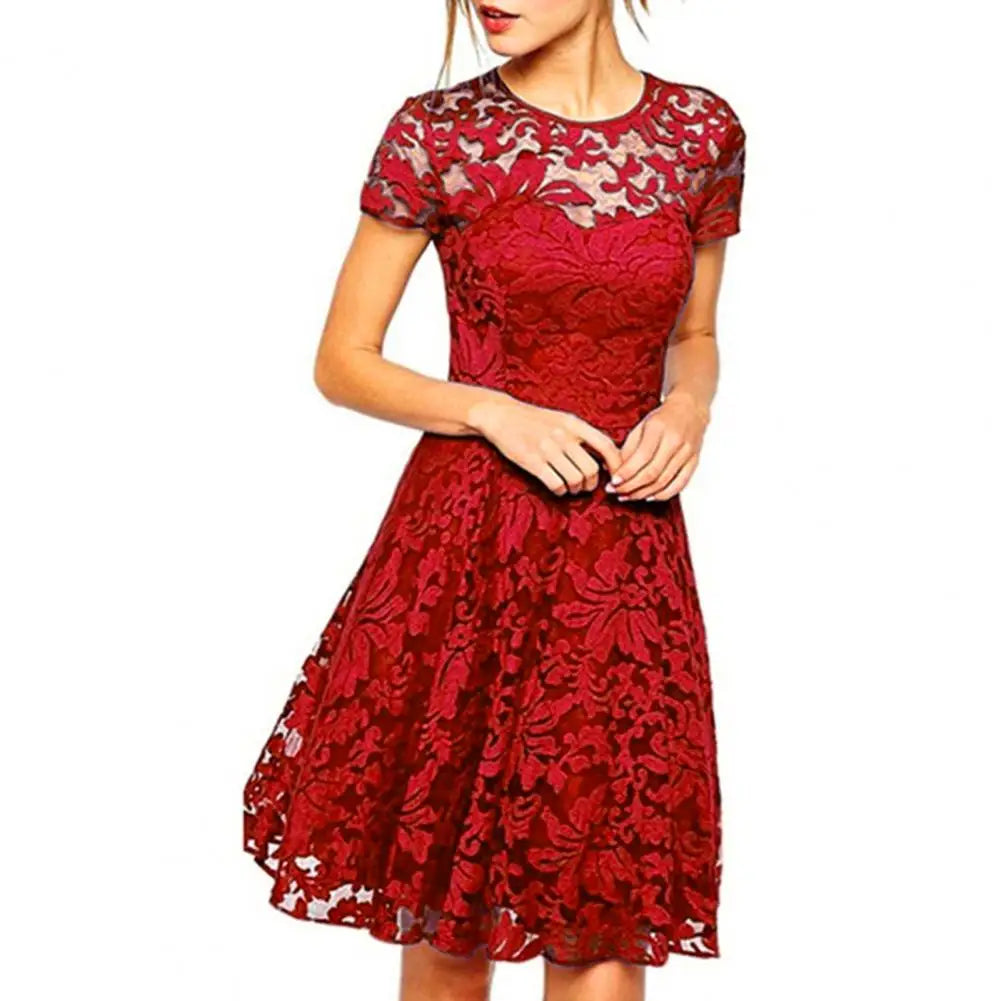 LB | Elegancka letnia mini sukienka plus size z okrągłym dekoltem w kształcie litery A