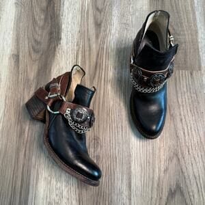 AS | Chunky Mid Heel Vintage Shoes