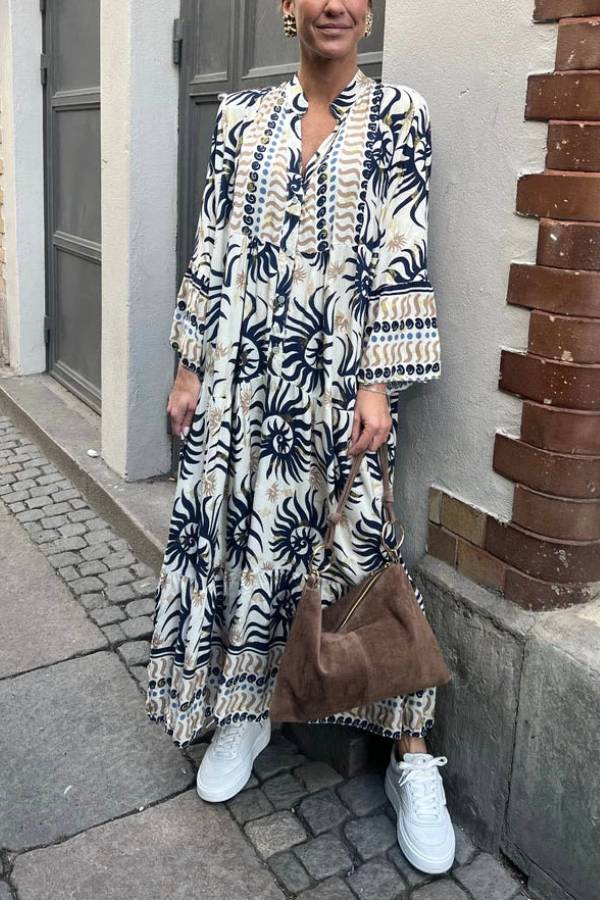 LB | Casualowa sukienka maxi z trąbkowymi rękawami i etnicznym nadrukiem