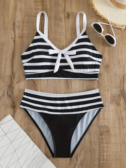 LB | Seksowne bikini w paski z kokardką w dekolcie V