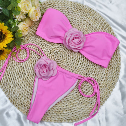 Płynny i fantastyczny Bikini