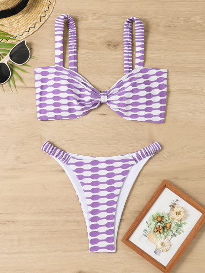 Smukły i nowoczesny Bikini