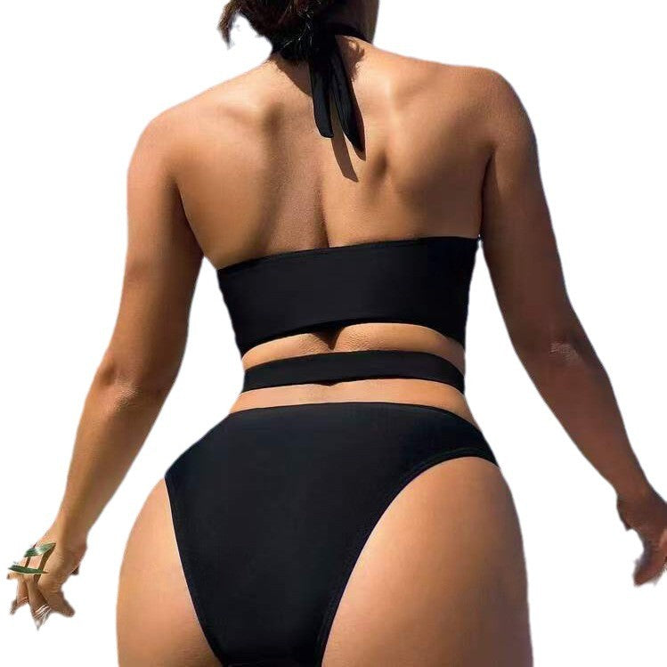 Wypolerowany i figlarny Bikini
