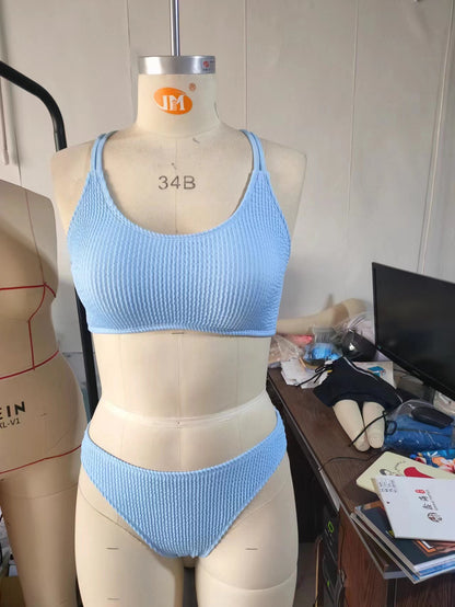 Smukły i nowoczesny Bikini