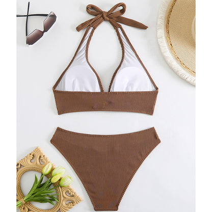Smukły i nowoczesny Bikini