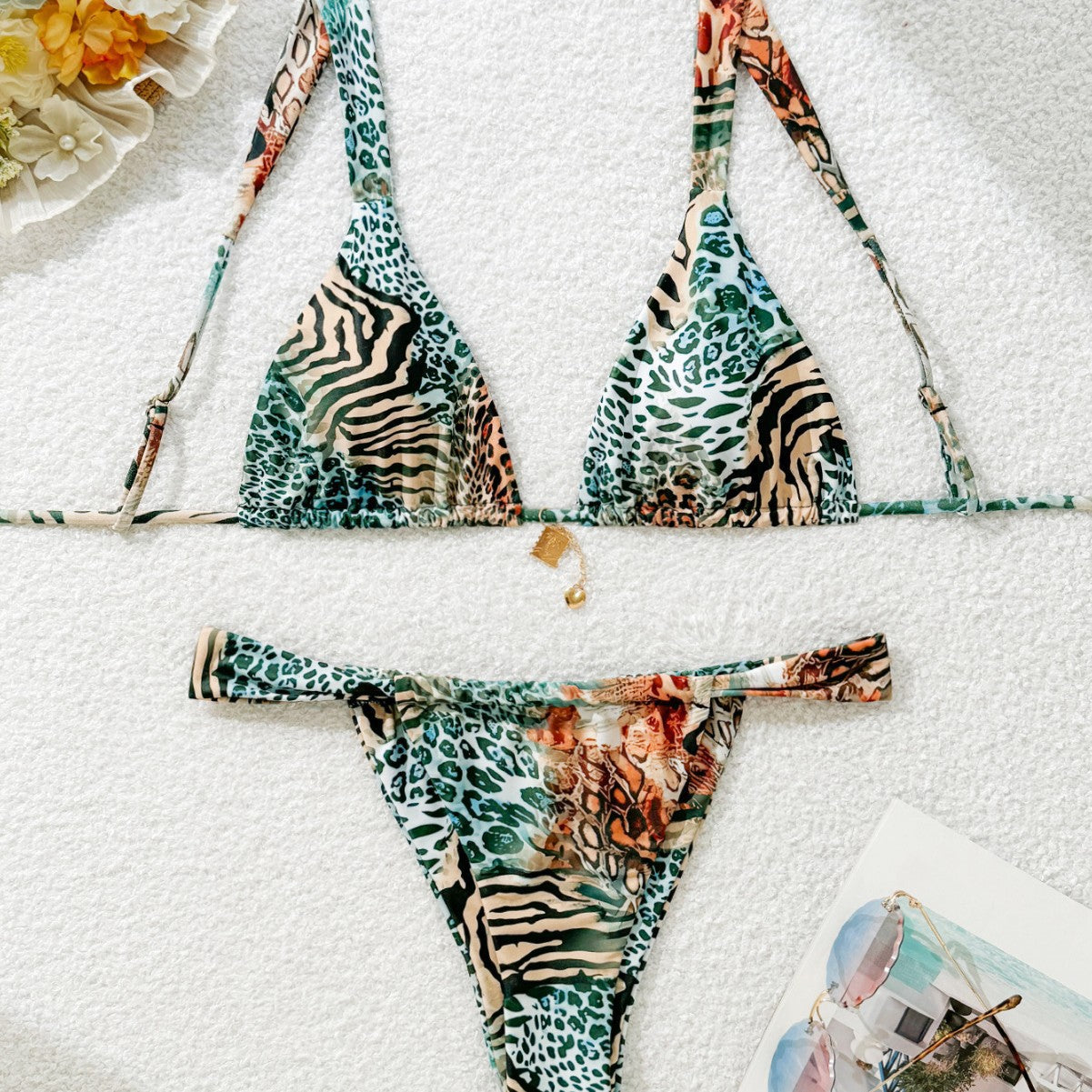 Smukły i nowoczesny Bikini