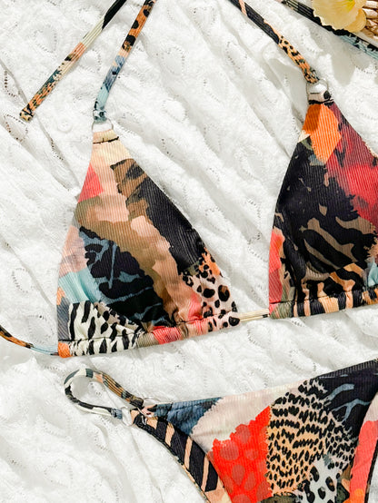 Żywy i wyjątkowy Bikini