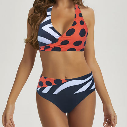 Smukły i nowoczesny Bikini
