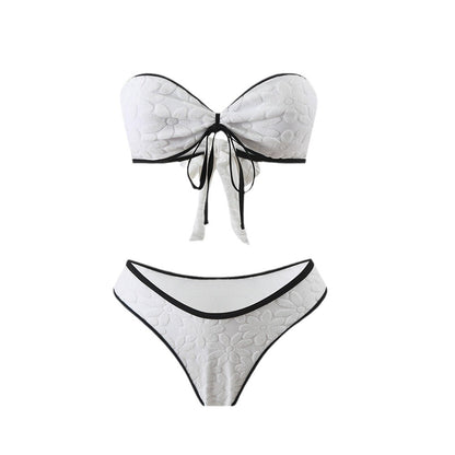 Nowoczesny i minimalistyczny Bikini