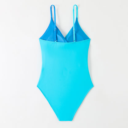 Wypolerowany i figlarny Bikini