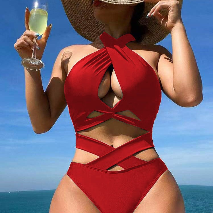 Wypolerowany i figlarny Bikini