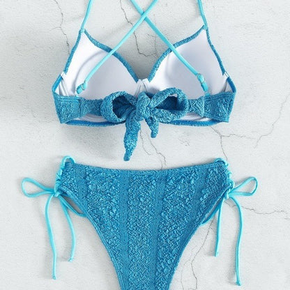 Wypolerowany i figlarny Bikini