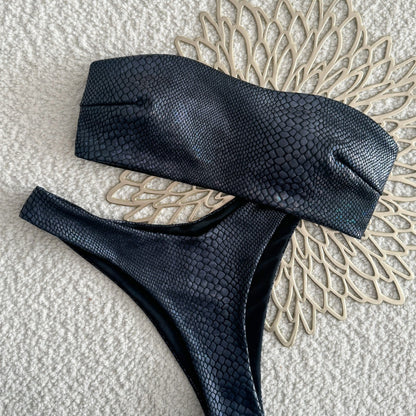 Smukły i nowoczesny Bikini