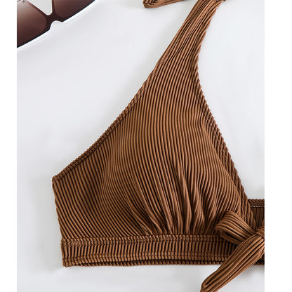 Smukły i nowoczesny Bikini