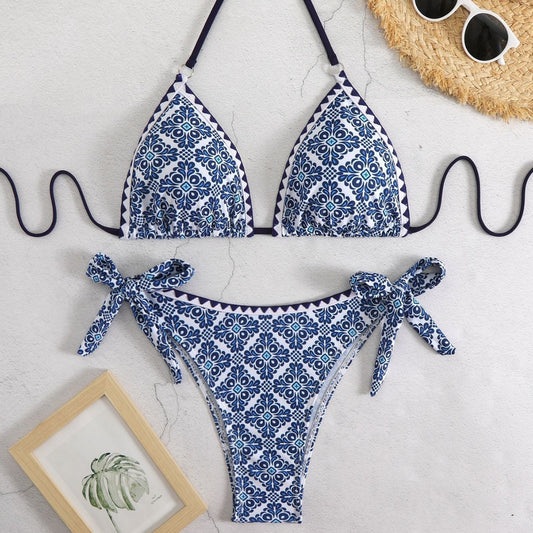 Wypolerowany i figlarny Bikini
