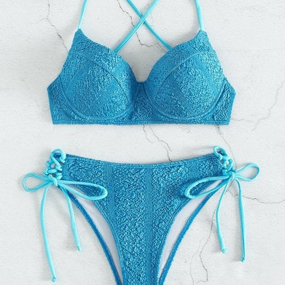 Wypolerowany i figlarny Bikini