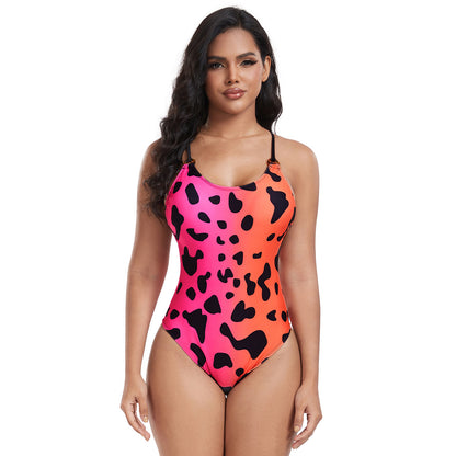 Płynny i fantastyczny Bikini