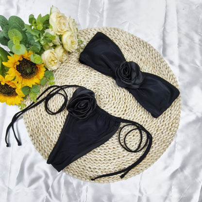 Płynny i fantastyczny Bikini
