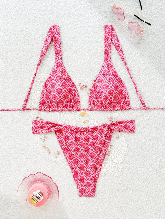 Smukły i nowoczesny Bikini