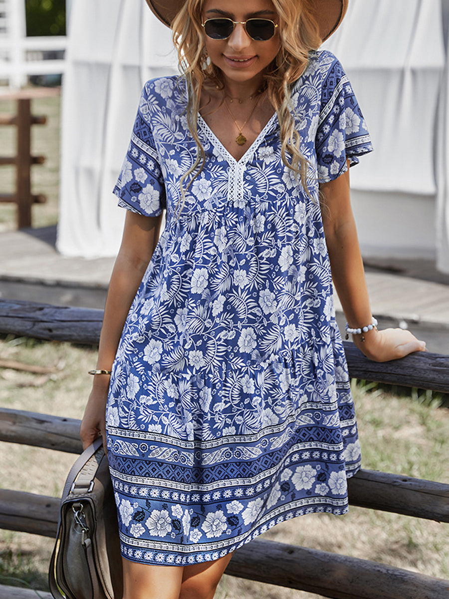 LB | Czeska sukienka mini z krótkim rękawem V-neck