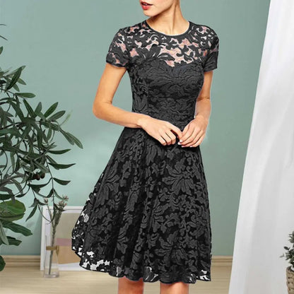 LB | Elegancka letnia mini sukienka plus size z okrągłym dekoltem w kształcie litery A