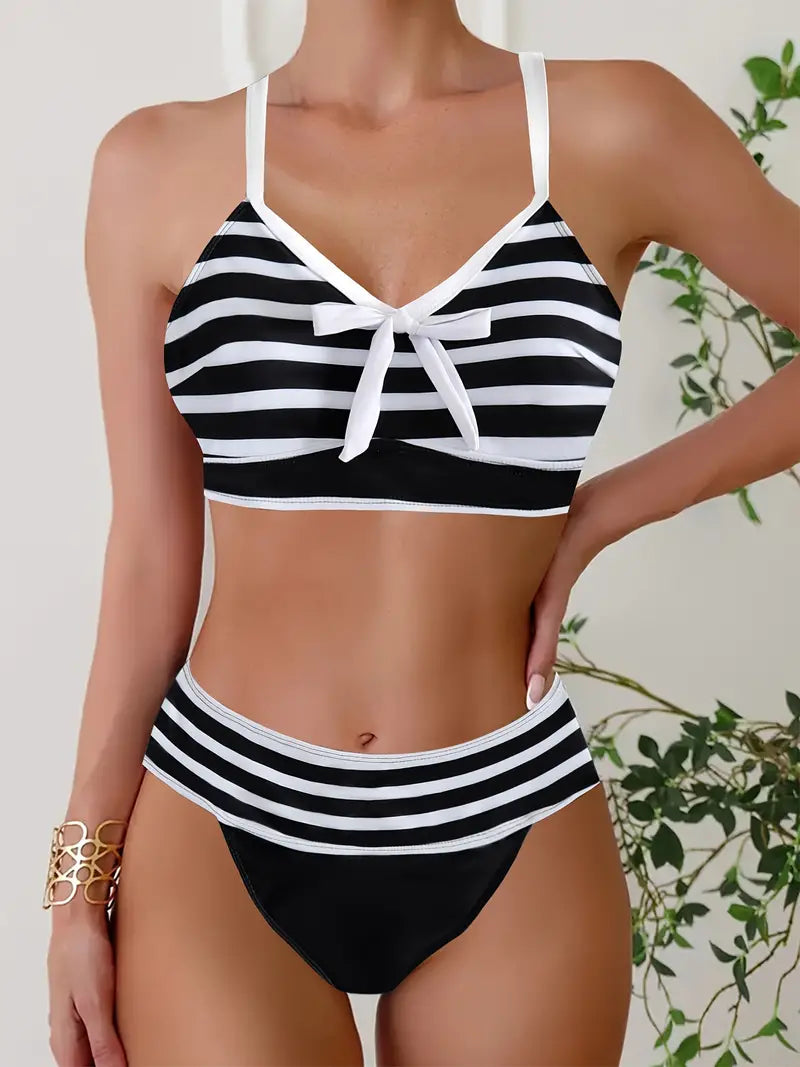 LB | Seksowne bikini w paski z kokardką w dekolcie V