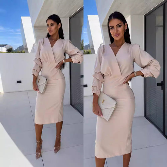 AS | Dámské módní šaty slim fit střihu s výstřihem do V